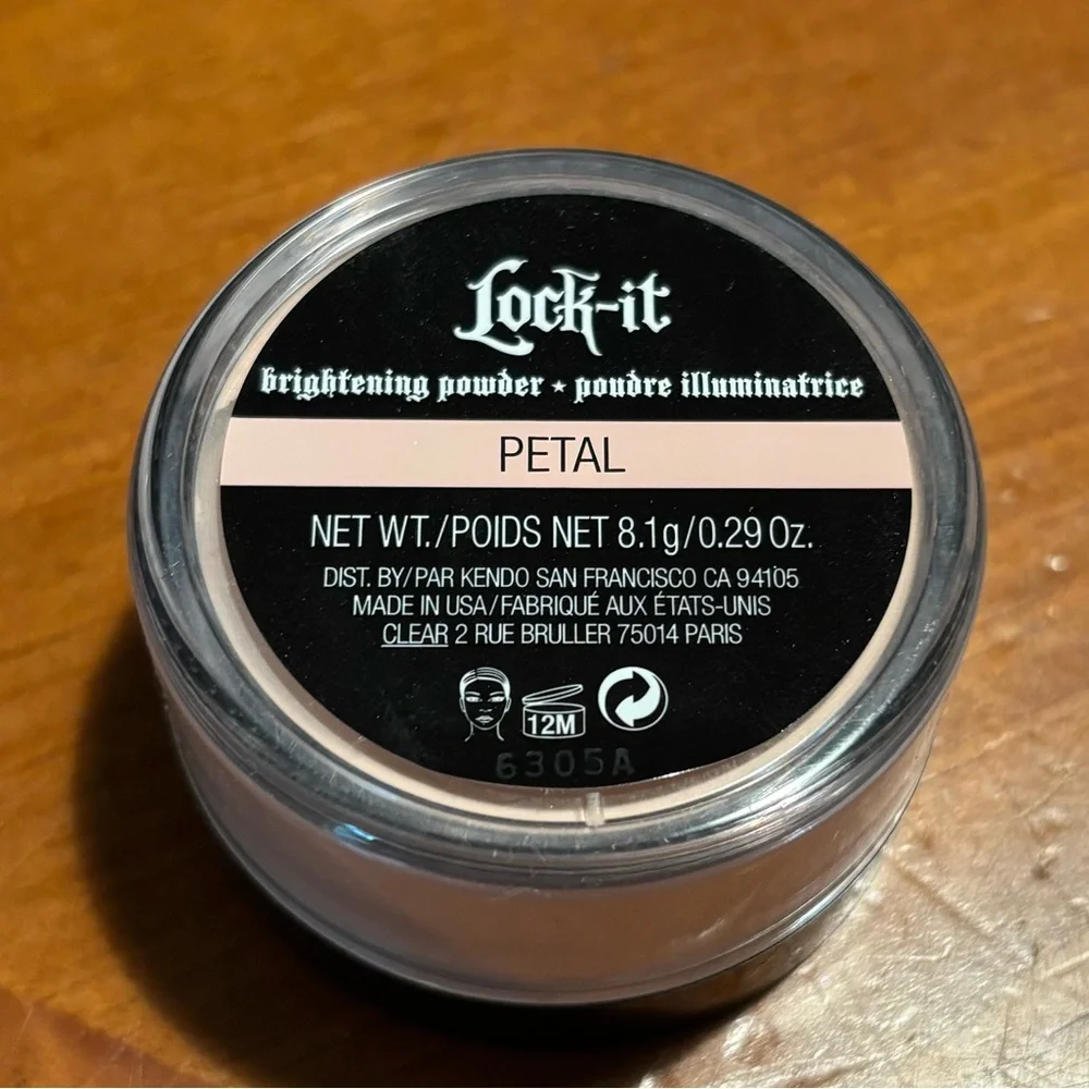 Kat Von D Lock It Brightening Powder